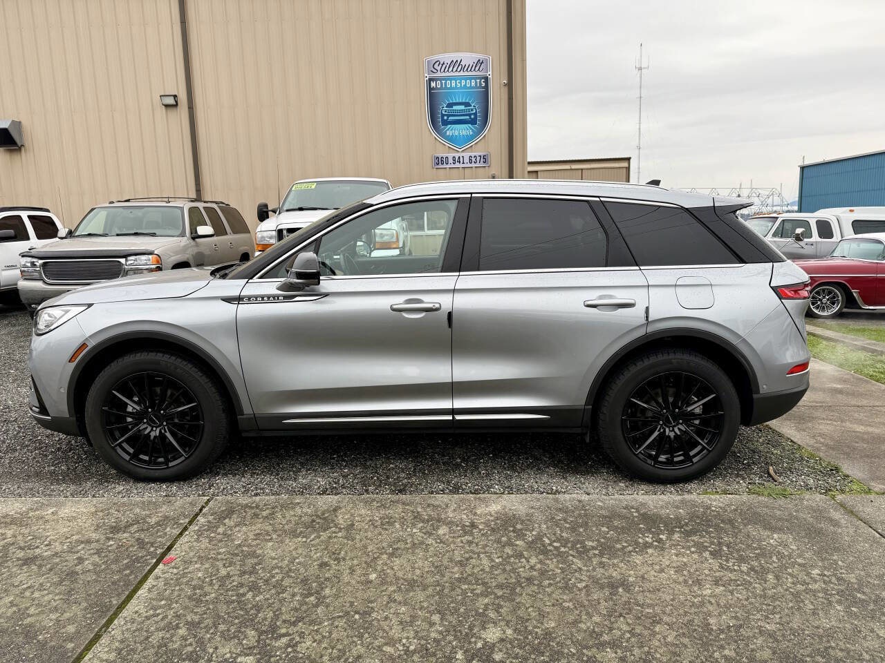 Used 2023 Lincoln Corsair Reserve w/ Equipment Group 202A FWD image 2