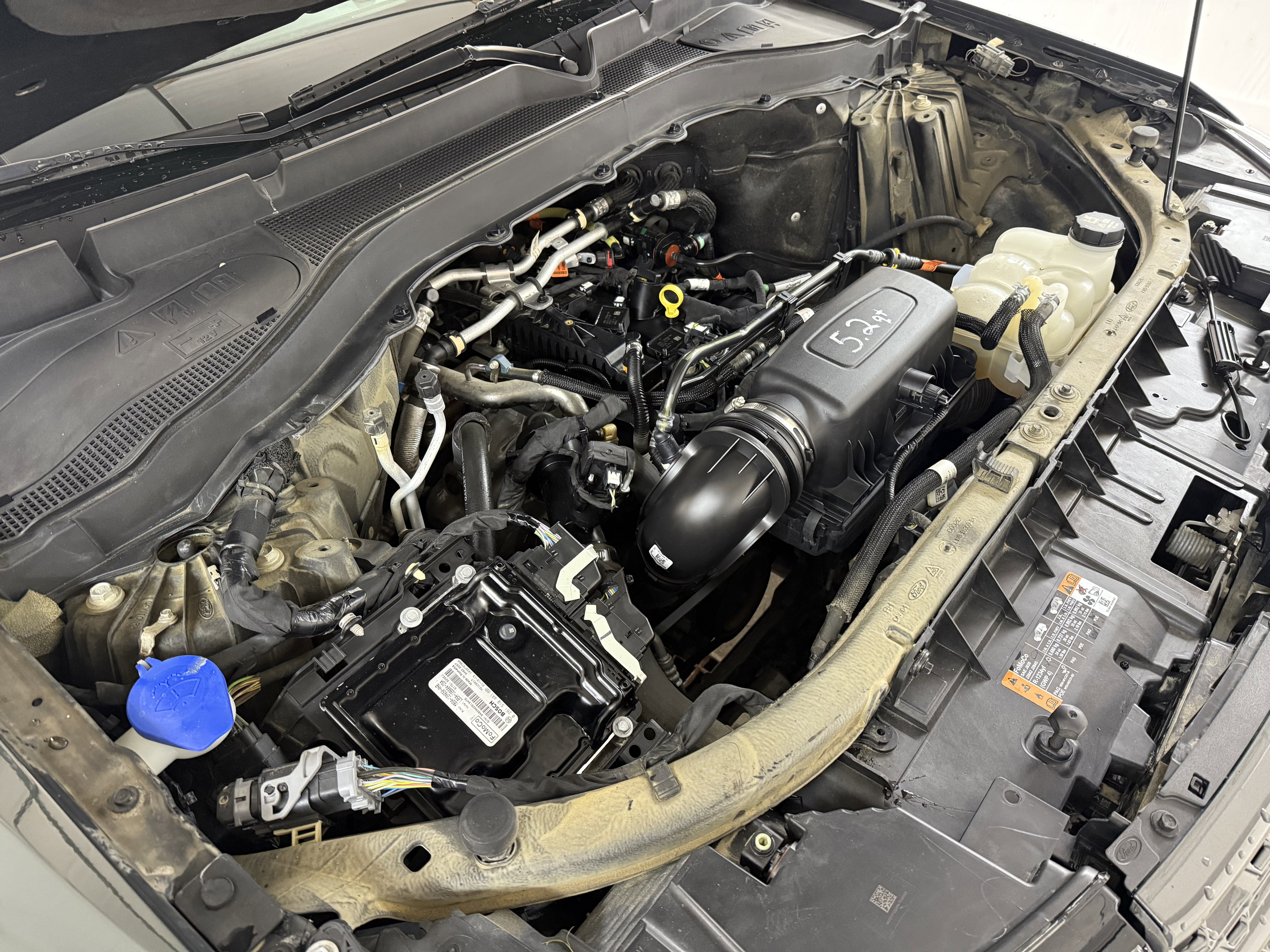 Used 2022 Ford Explorer XLT w/ Equipment Group 202A image 10