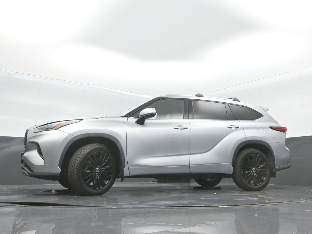 Used 2021 Toyota Highlander Platinum image 27