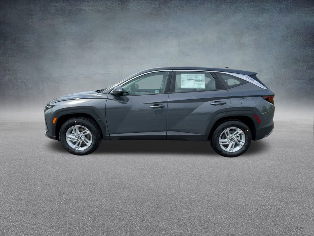 Used 2025 Hyundai Tucson SE image 13