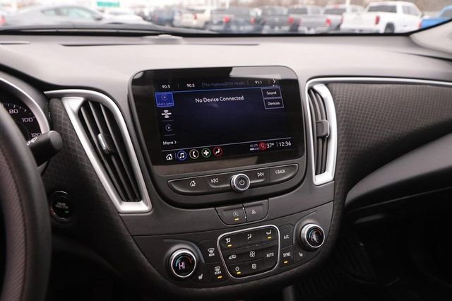 Used 2024 Chevrolet Malibu LT FWD image 15