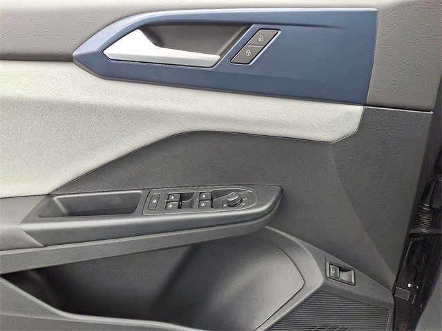 Used 2022 Volkswagen Taos SE image 12