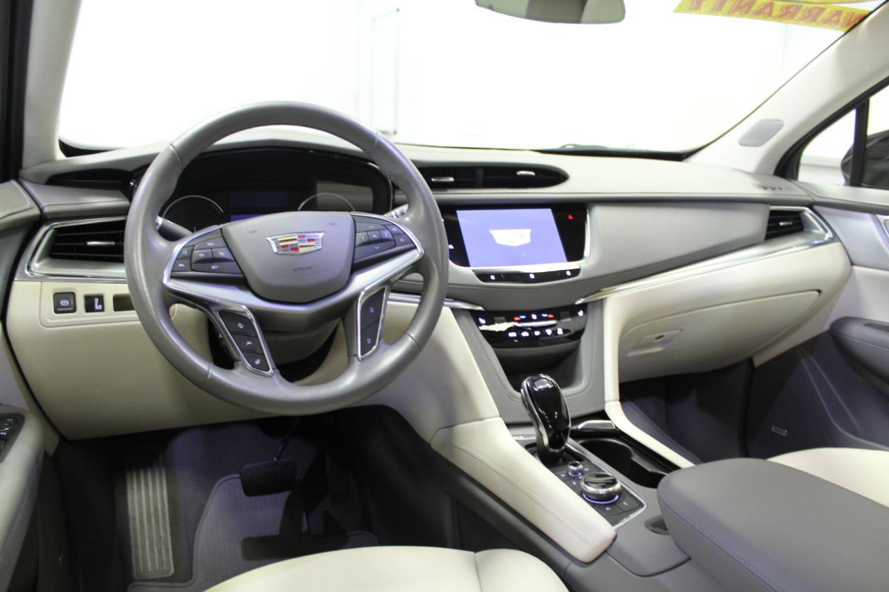 Used 2020 Cadillac XT5 Premium Luxury AWD/4WD image 7