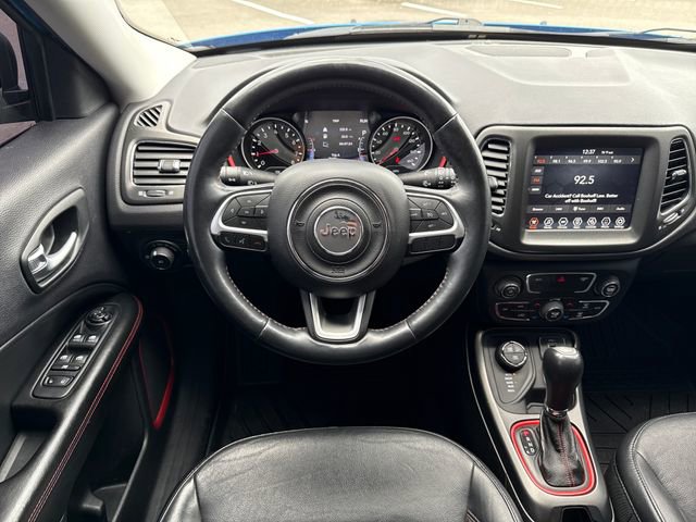 Used 2017 Jeep Compass Trailhawk w/ Cold Weather Group AWD/4WD image 12