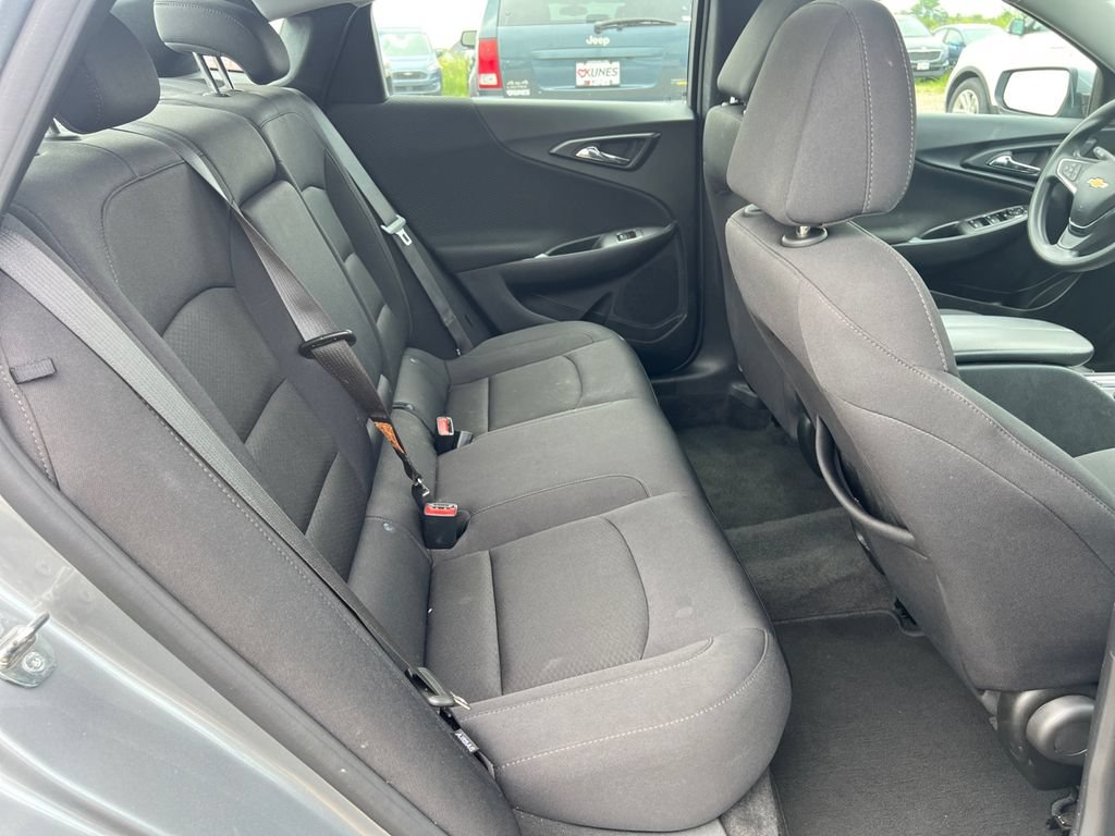 Used 2024 Chevrolet Malibu LT FWD image 32