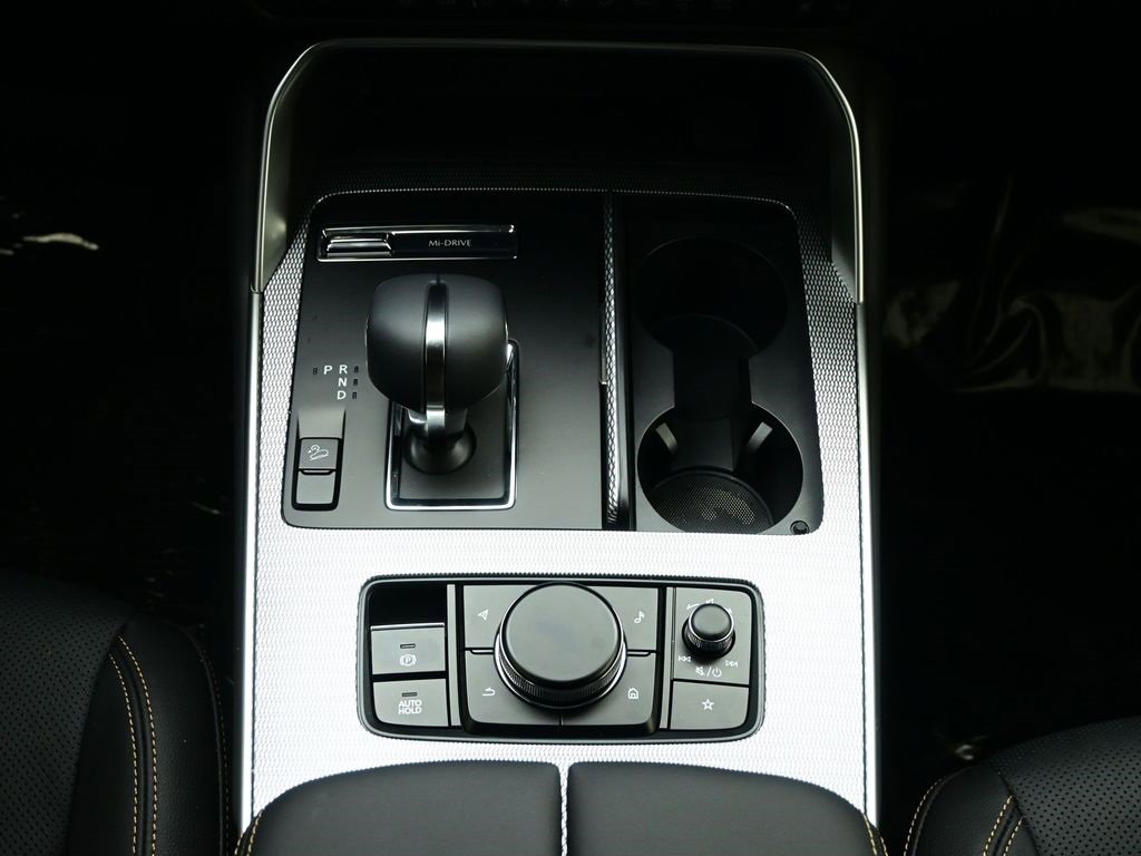 New 2025 MAZDA CX-70 3.3 Turbo w/ Preferred Package image 6