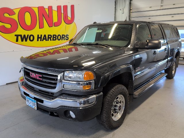 Used 2005 GMC Sierra 2500 SLT w/ Heavy-Duty Power Package AWD/4WD image 1