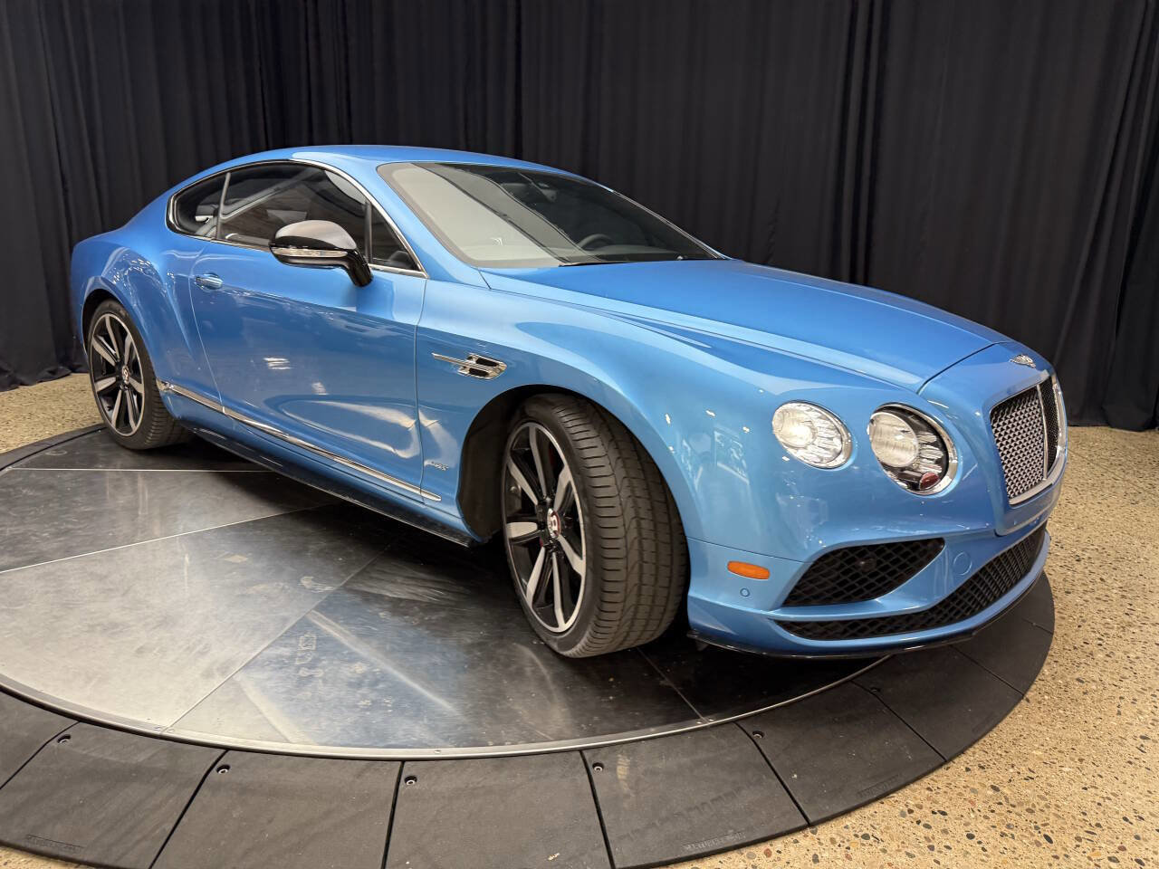 Used 2017 Bentley Continental GT V8 S image 13