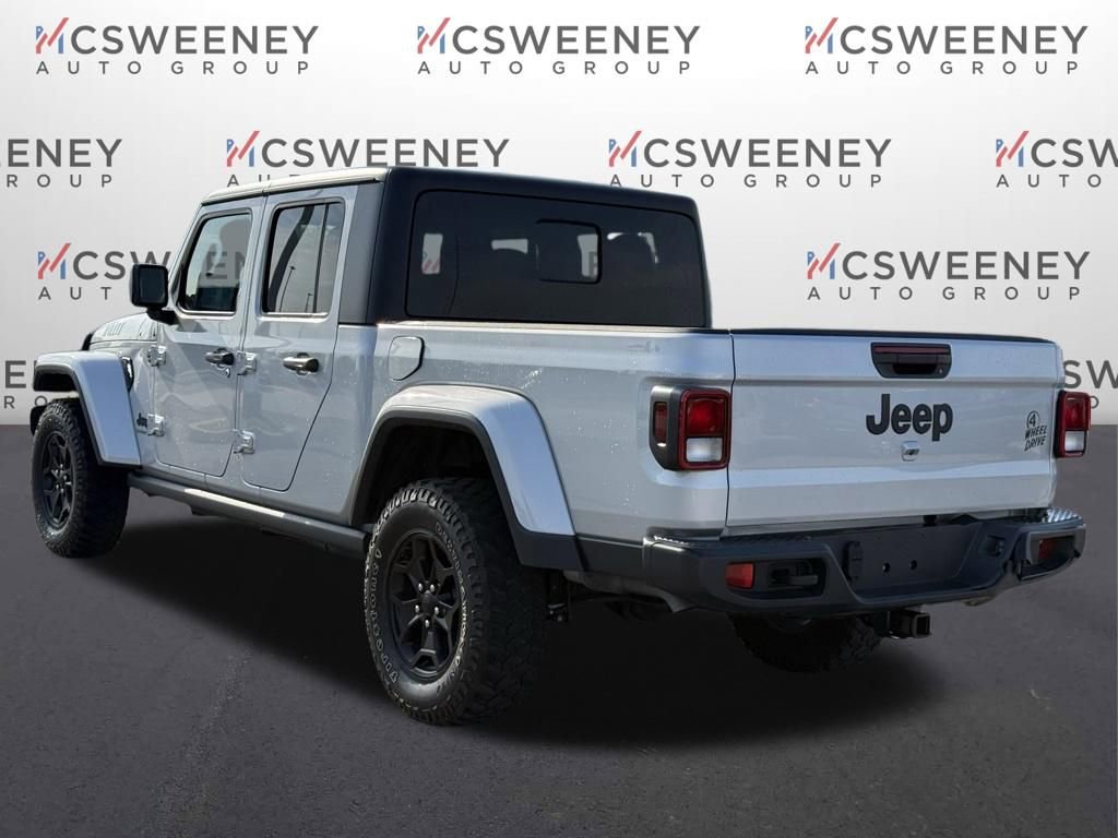 Used 2022 Jeep Gladiator Sport image 3