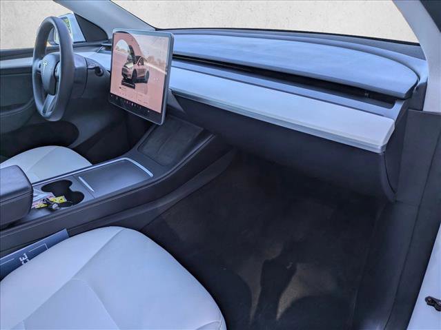Used 2022 Tesla Model Y Performance image 22