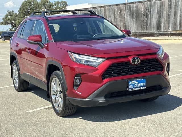 Used 2023 Toyota RAV4 XLE Premium FWD image 8