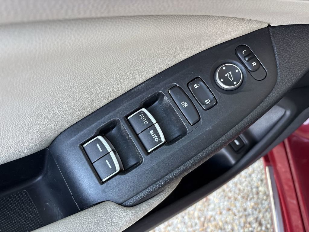 Used 2022 Honda Accord EX-L image 23