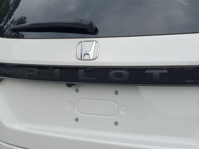Used 2025 Honda Pilot EX-L image 7