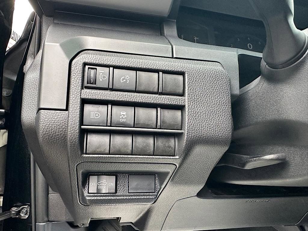 Certified 2024 Toyota Tacoma SR image 20