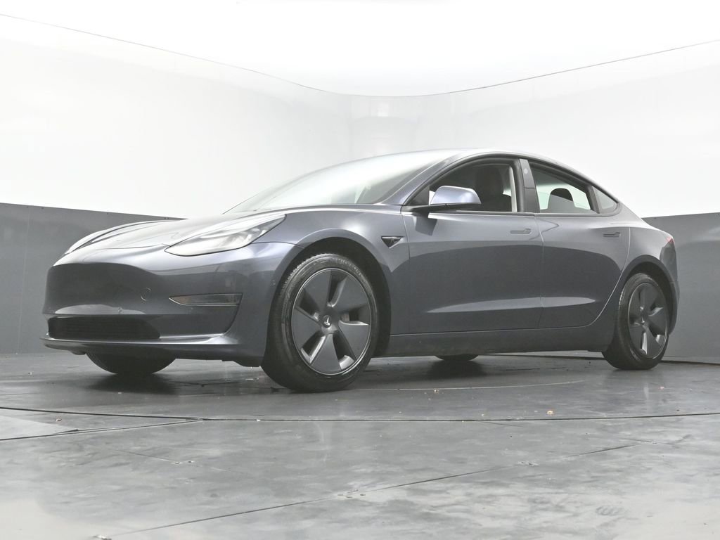 Used 2021 Tesla Model 3 Standard Range Plus image 10
