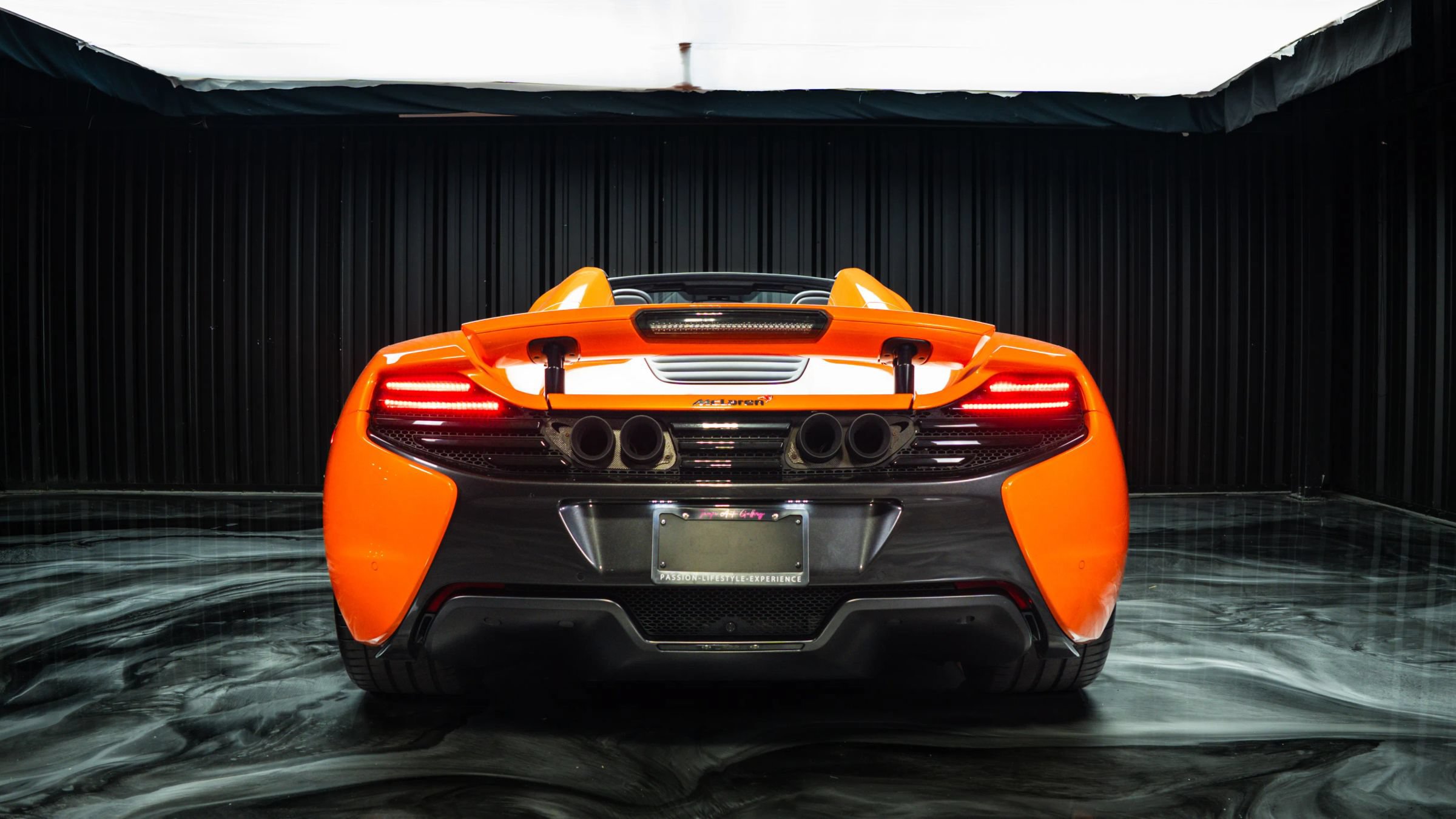 Used 2015 McLaren 650S Spider RWD image 13