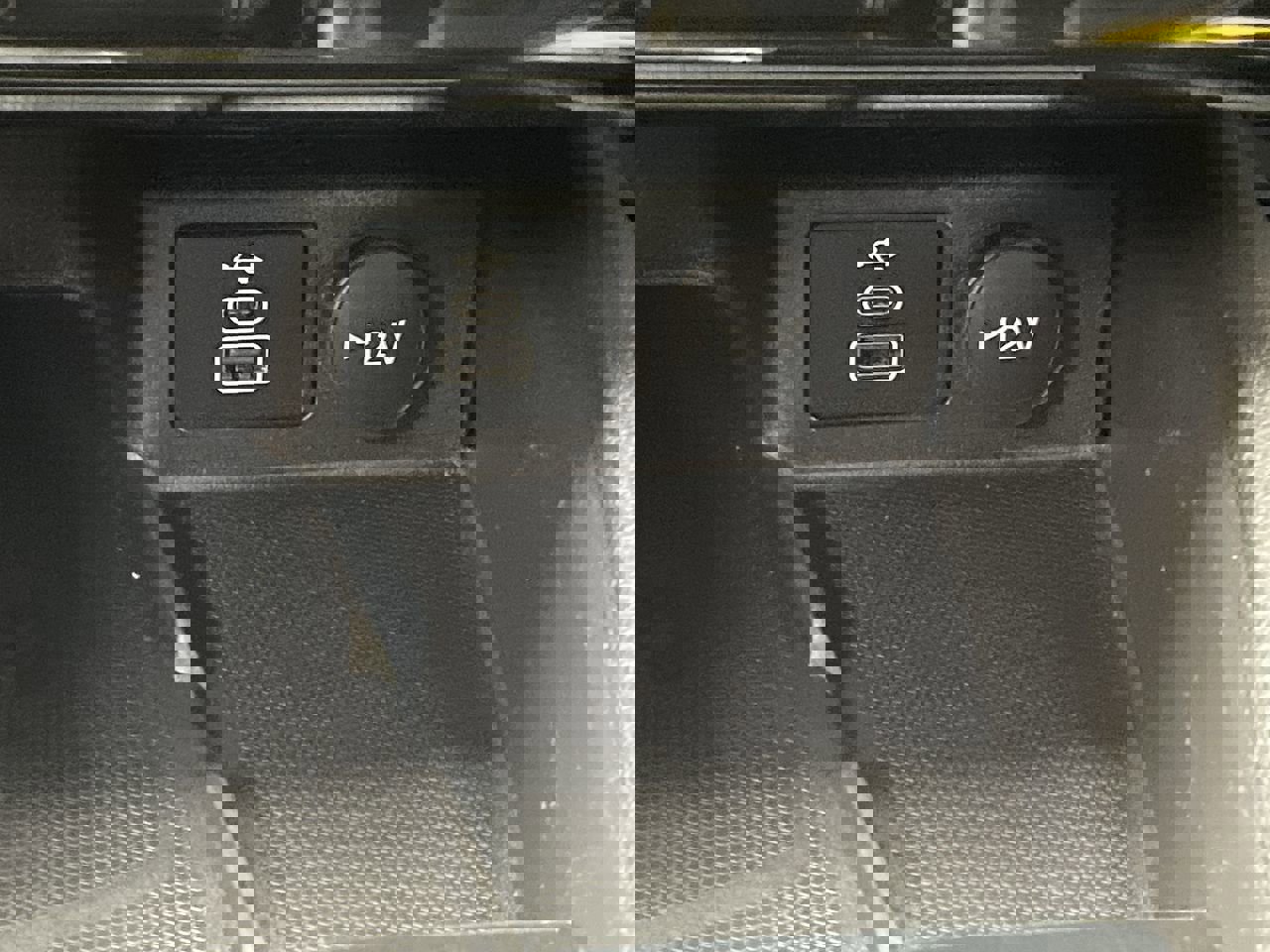 Used 2024 Ford Escape Platinum image 23