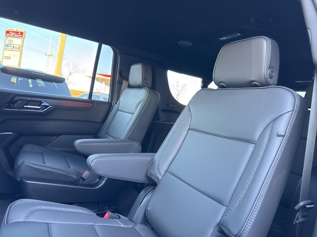 New 2026 GMC Yukon XL Denali image 32