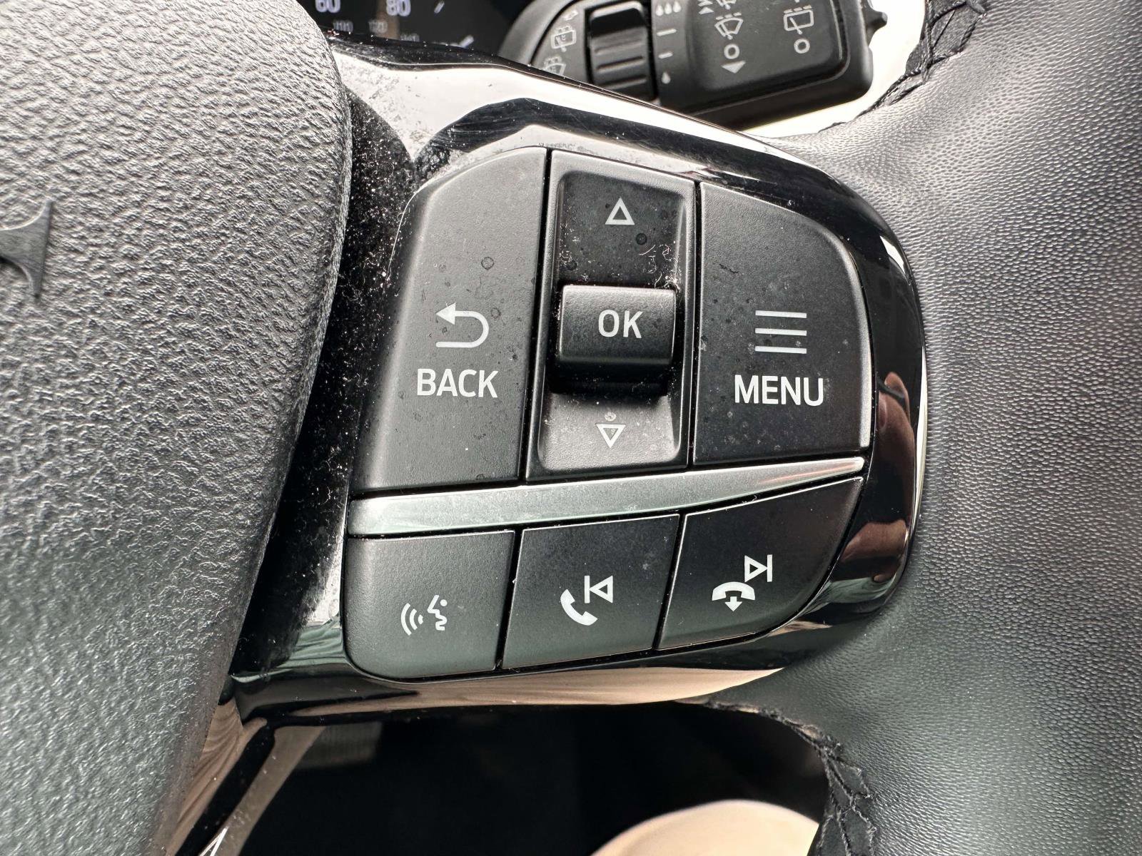 Certified 2022 Ford Escape SE w/ SE Sport Appearance Package AWD/4WD image 18