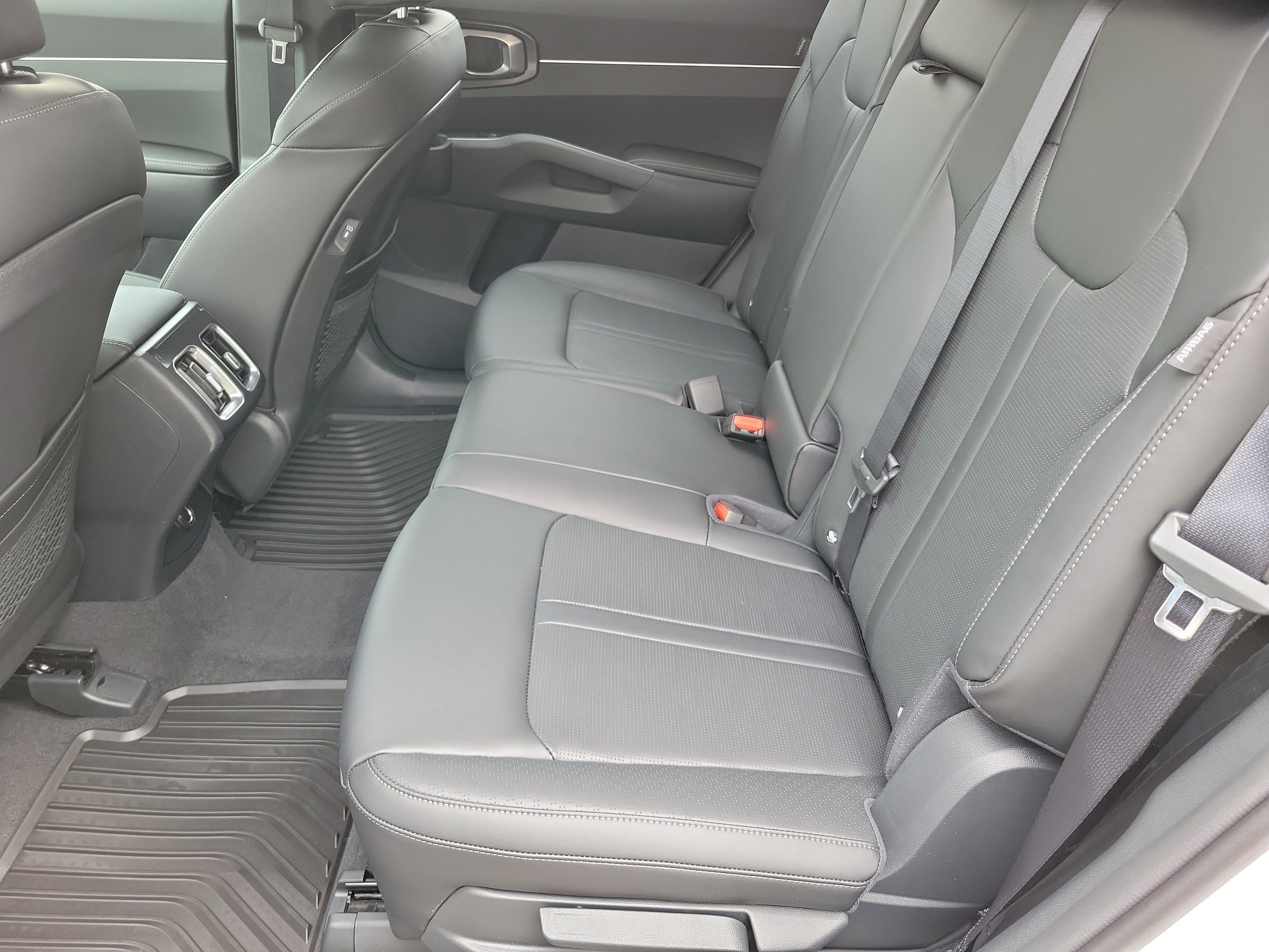 New 2026 Kia Sorento S image 6