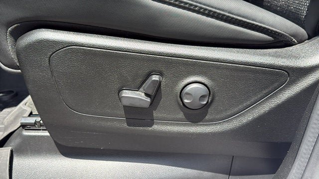 Certified 2023 RAM 1500 Big Horn AWD/4WD image 14