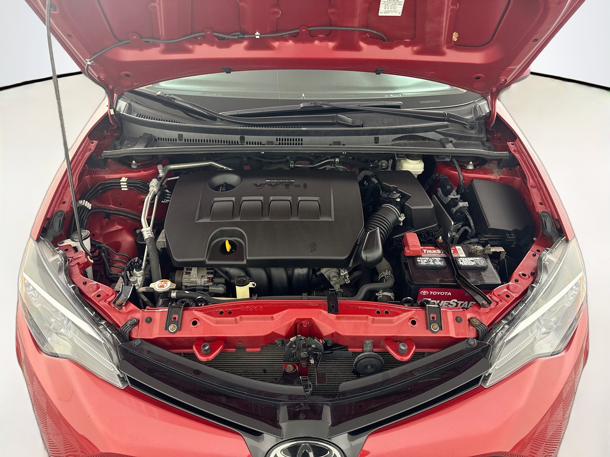 Certified 2018 Toyota Corolla LE FWD image 27