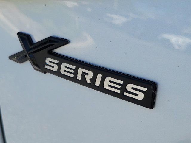 Used 2023 Toyota Highlander Limited image 6