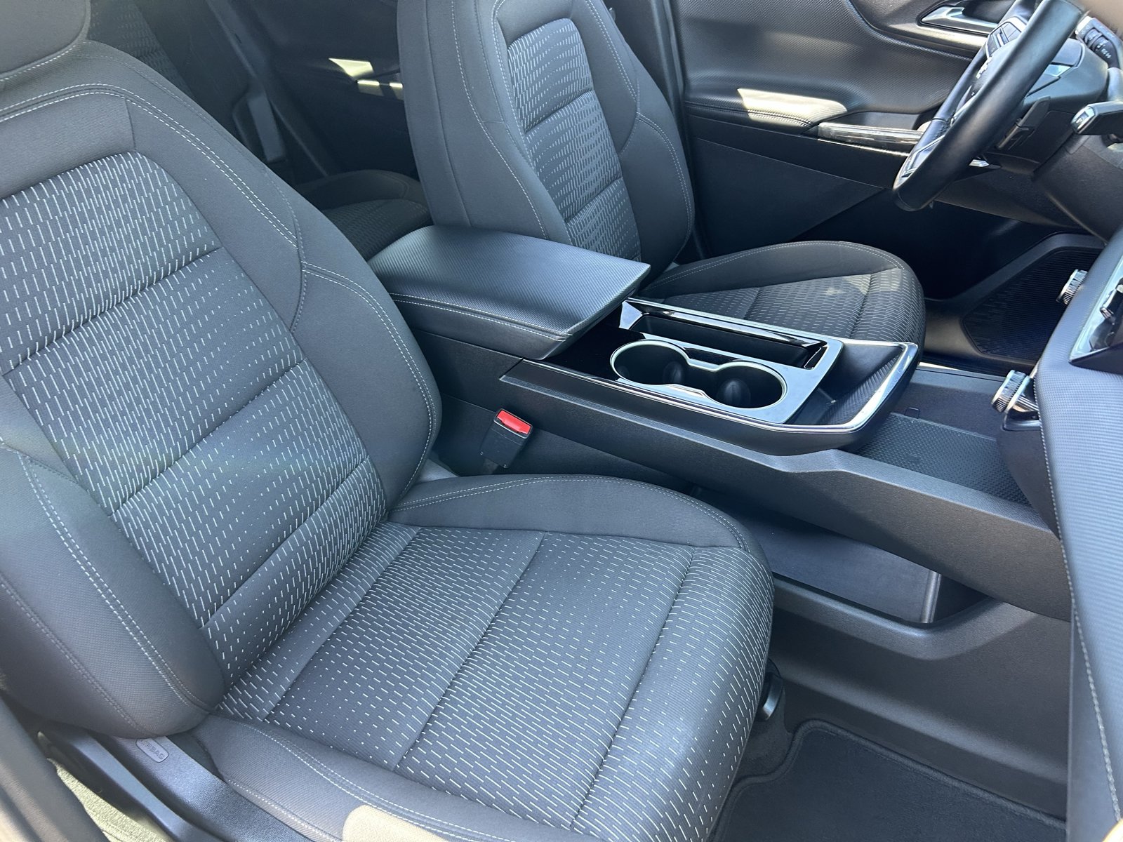 Certified 2025 Chevrolet Equinox LT AWD/4WD image 11