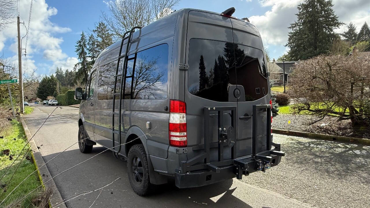 Used 2017 Mercedes-Benz Sprinter 2500 image 2