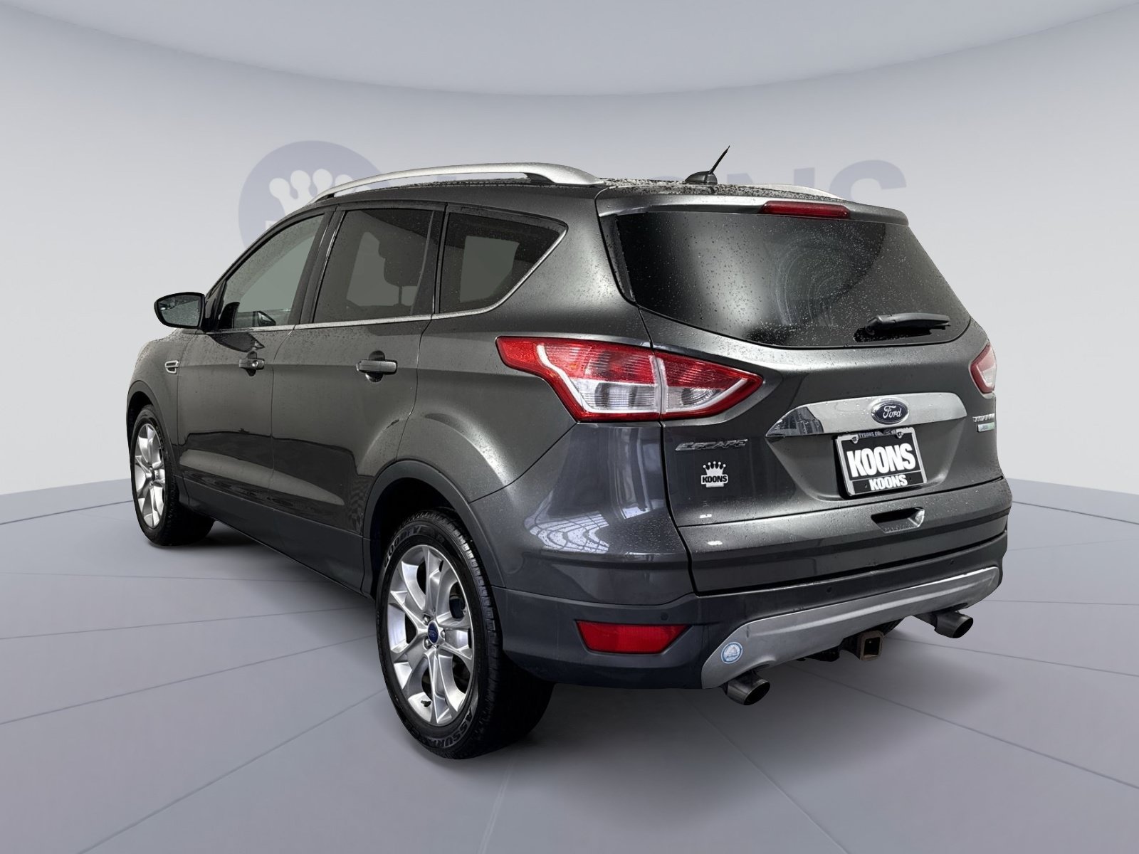 Used 2015 Ford Escape Titanium FWD image 4