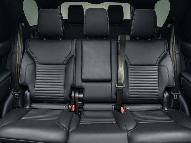 New 2026 Land Rover Discovery S AWD/4WD image 17
