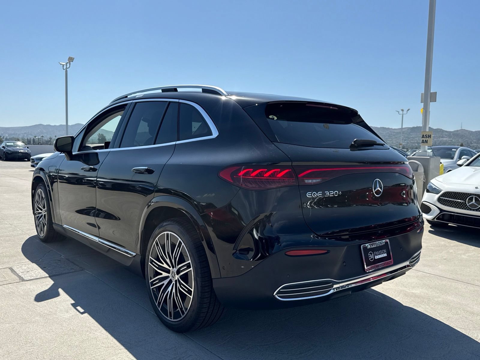 New 2027 Mercedes-Benz EQE 320+ SUV image 8