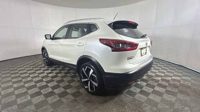 Used 2022 Nissan Rogue Sport SL AWD/4WD image 5