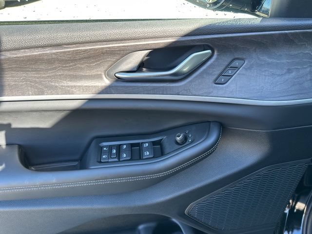 New 2025 Jeep Grand Cherokee Limited AWD/4WD image 19