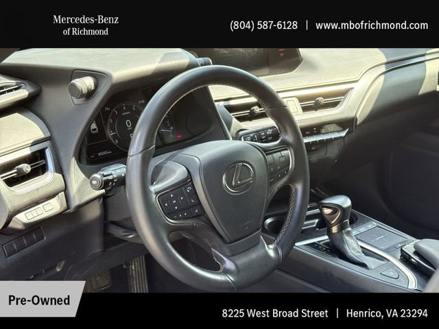 Used 2019 Lexus UX 200 w/ Accessory Package FWD image 13