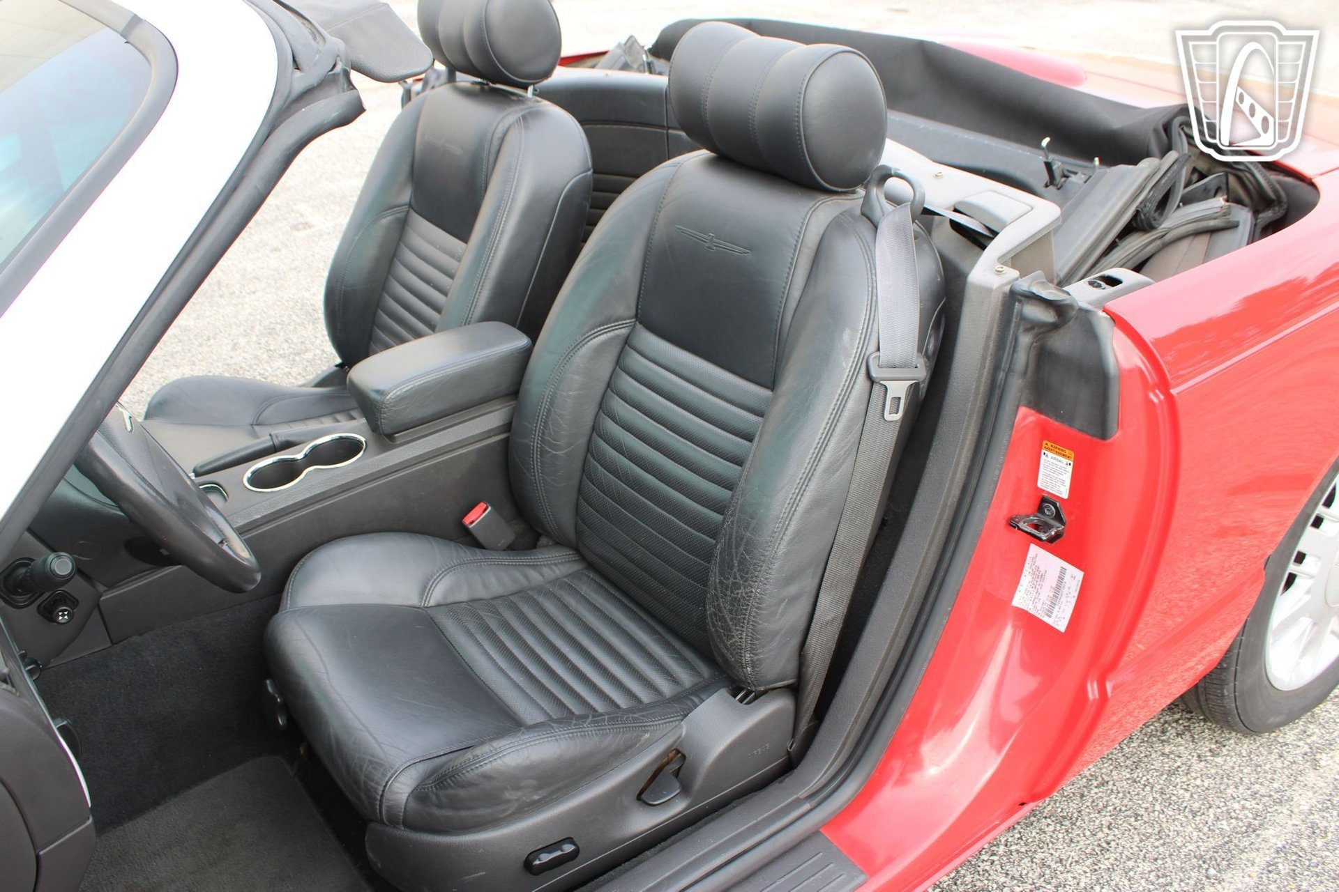 Used 2002 Ford Thunderbird RWD image 13