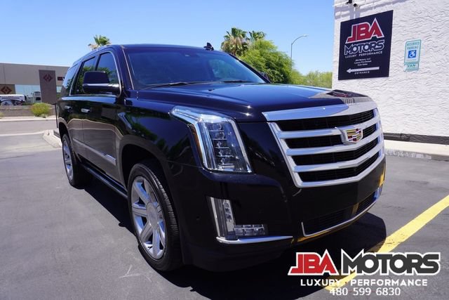 Used 2018 Cadillac Escalade Premium Luxury AWD/4WD image 61