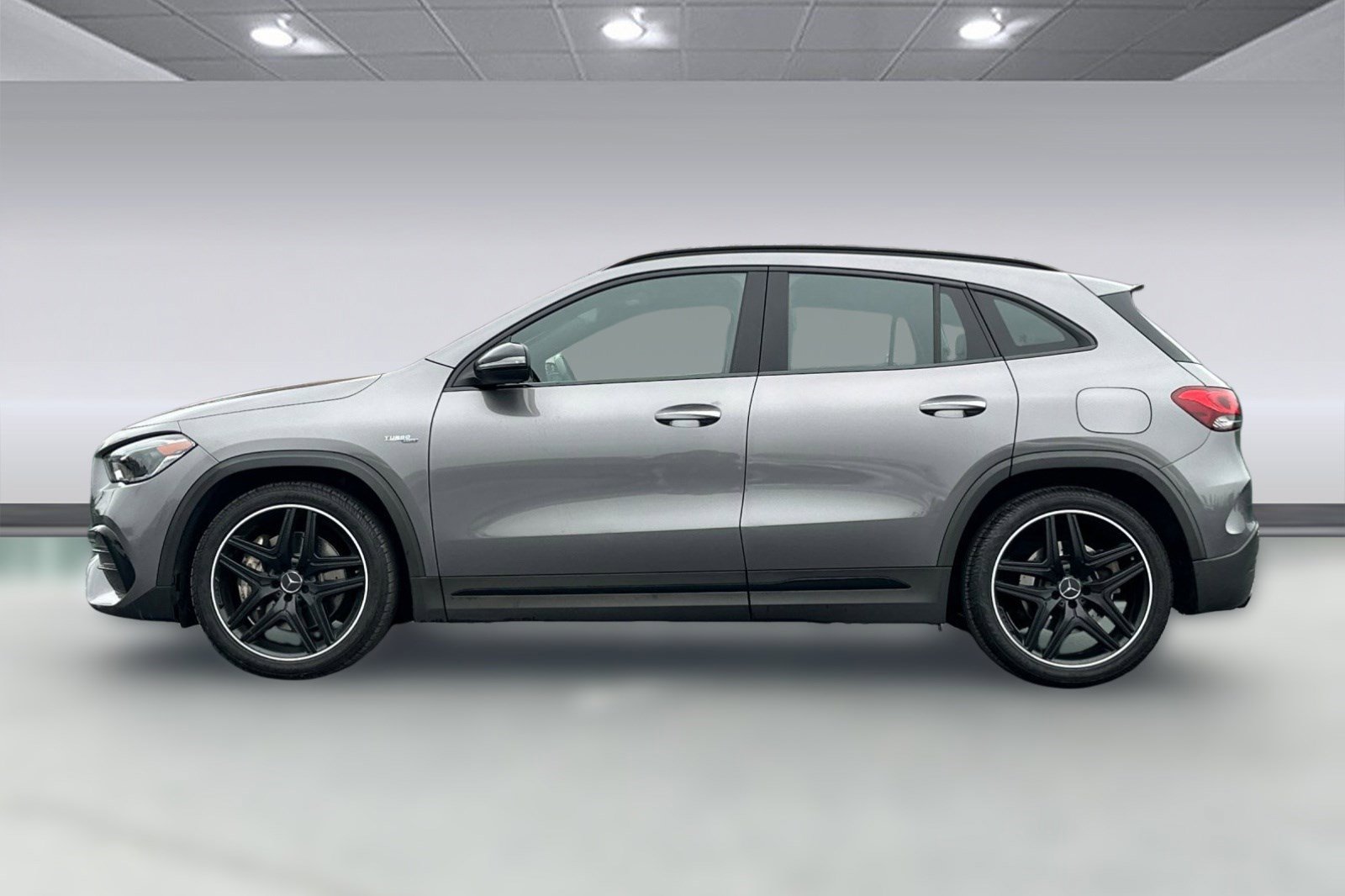 Certified 2022 Mercedes-Benz GLA 35 AMG 4MATIC image 2