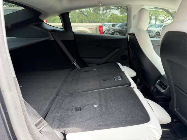 Used 2025 Tesla Model Y Long Range AWD/4WD image 15