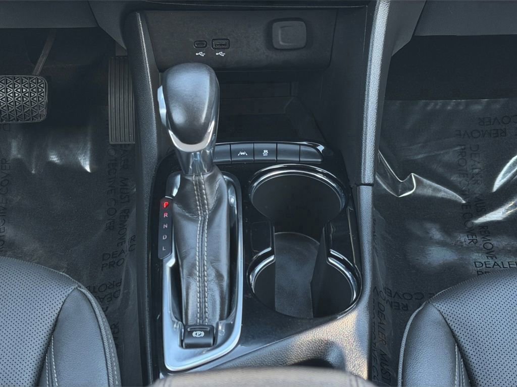 Used 2024 Buick Encore GX Sport Touring image 16