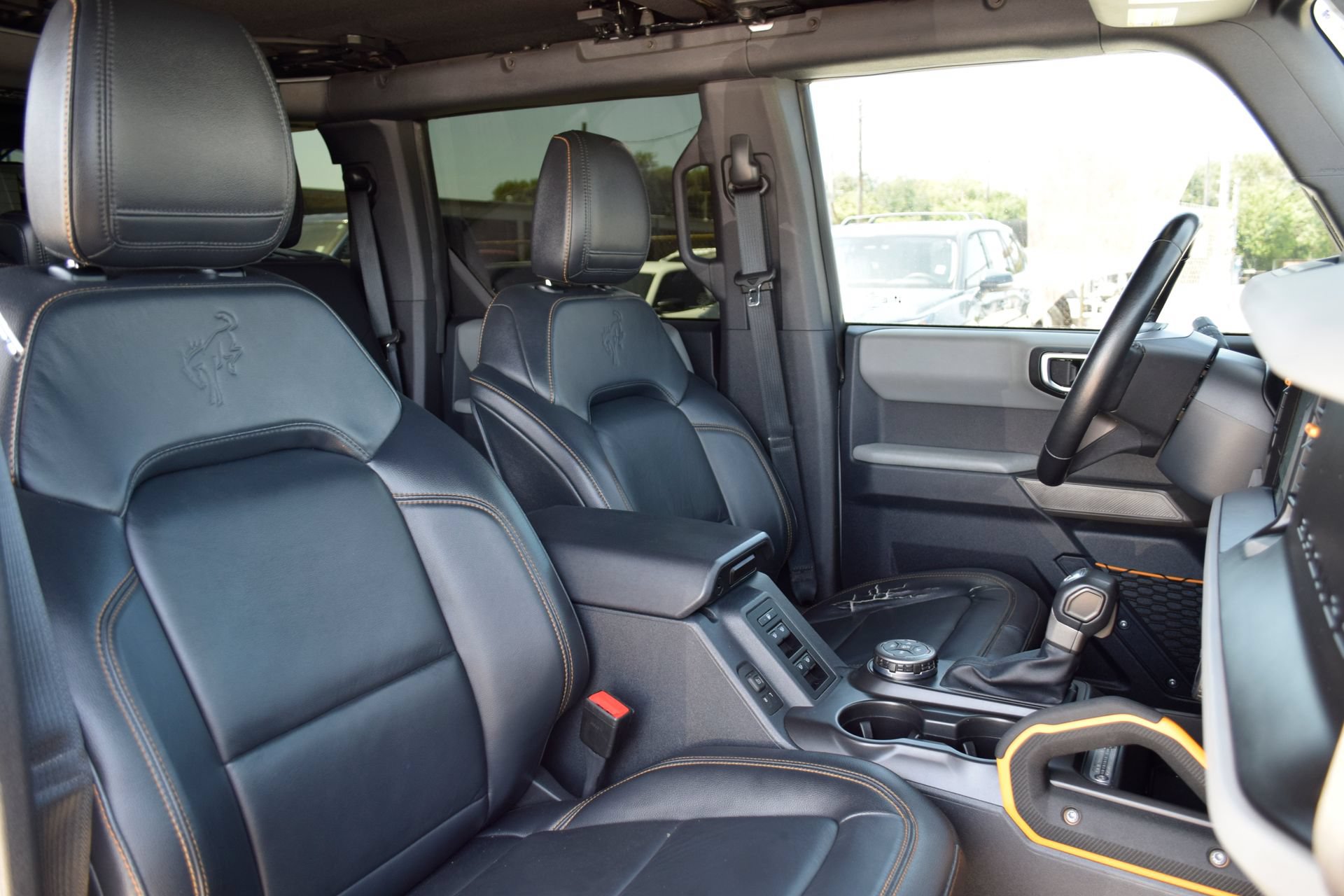 Used 2023 Ford Bronco Badlands w/ Sasquatch Package AWD/4WD image 23