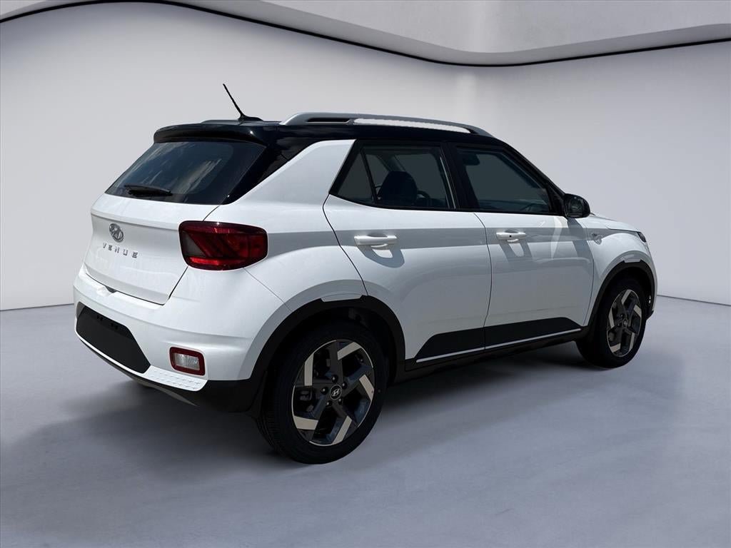 New 2026 Hyundai Venue SEL FWD image 5