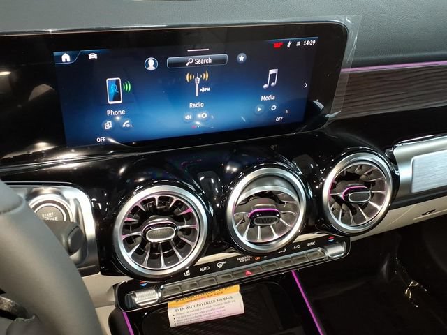 New 2026 Mercedes-Benz GLB 250 image 5