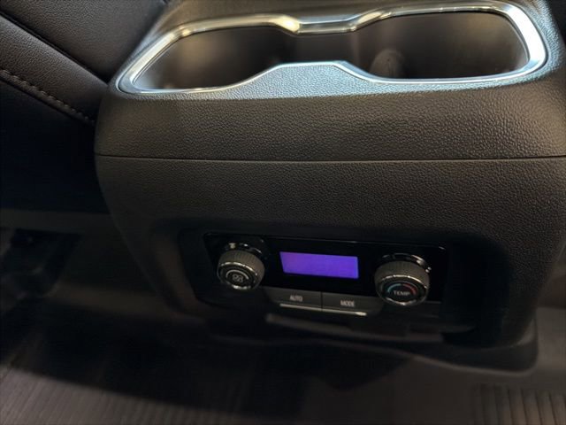 Used 2025 Chevrolet Traverse Z71 w/ Enhanced Driving Package image 43