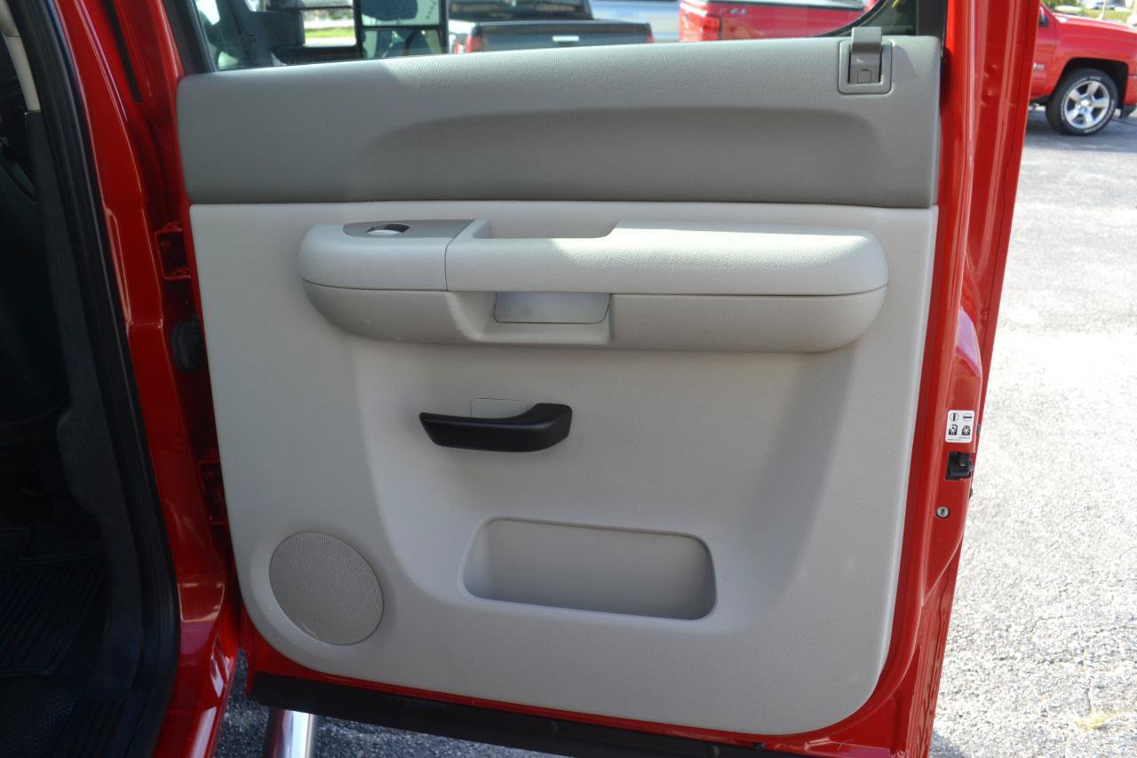 Used 2010 Chevrolet Silverado 2500 W/T AWD/4WD image 30