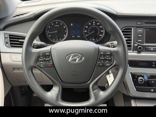 Used 2015 Hyundai Sonata SE w/ Option Group 02 FWD image 24