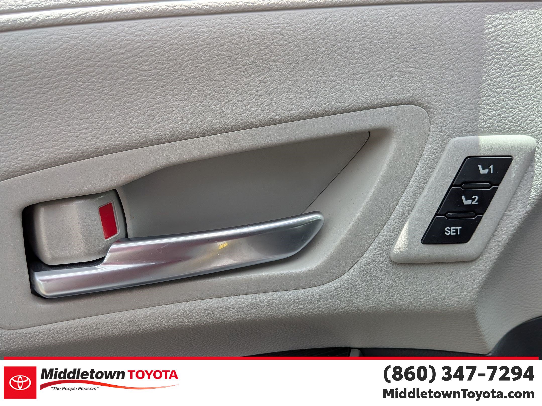 Certified 2024 Toyota Sienna Limited AWD/4WD image 11