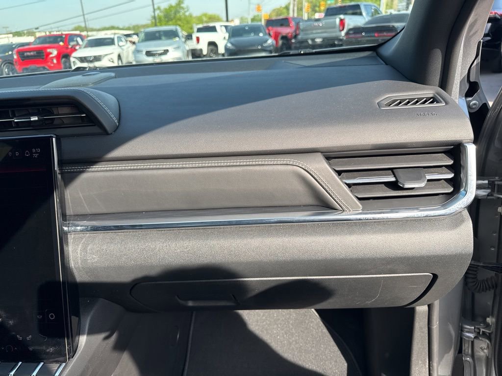 Used 2025 GMC Terrain Elevation AWD/4WD image 21