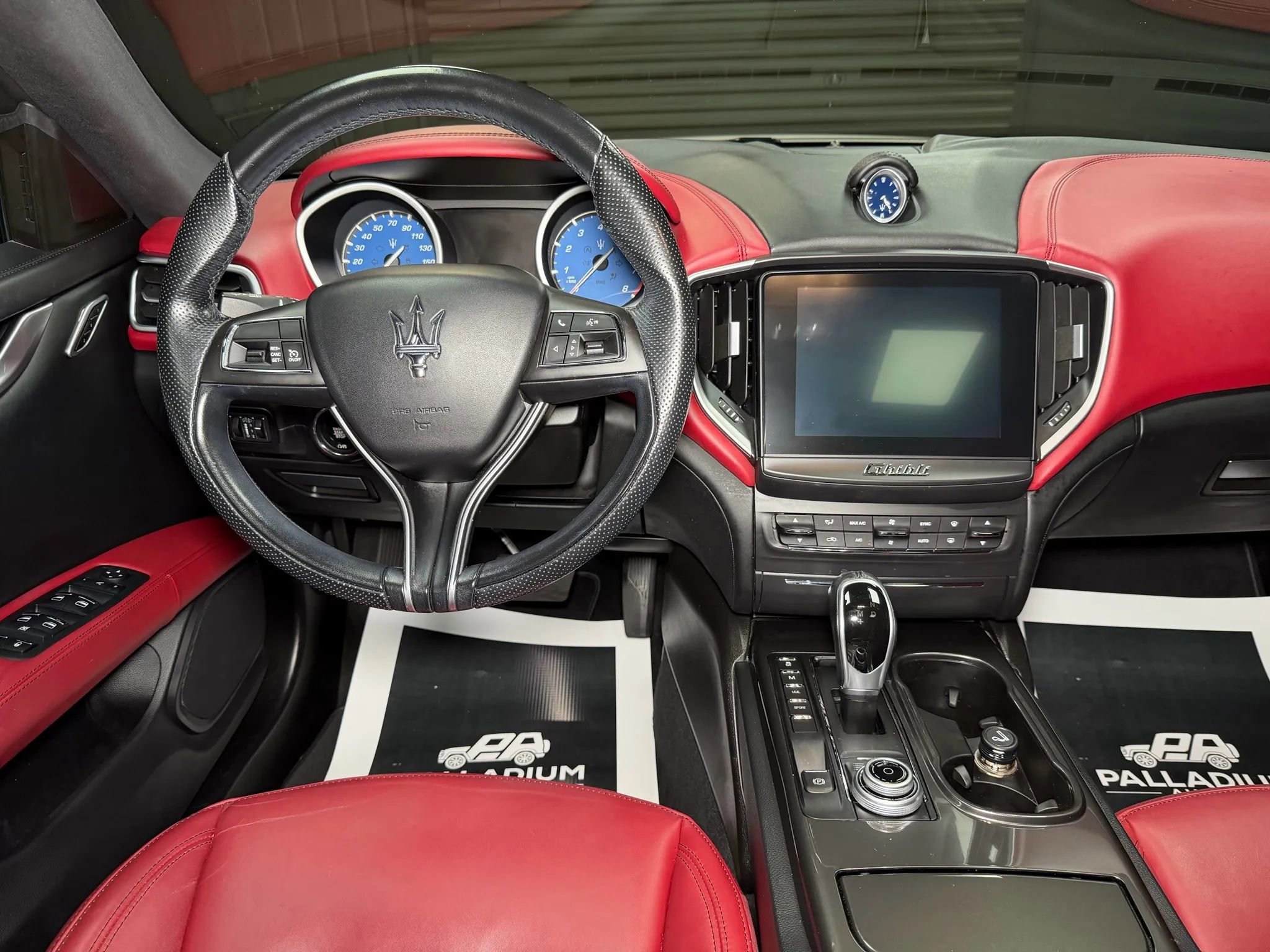Used 2018 Maserati Ghibli S RWD image 29