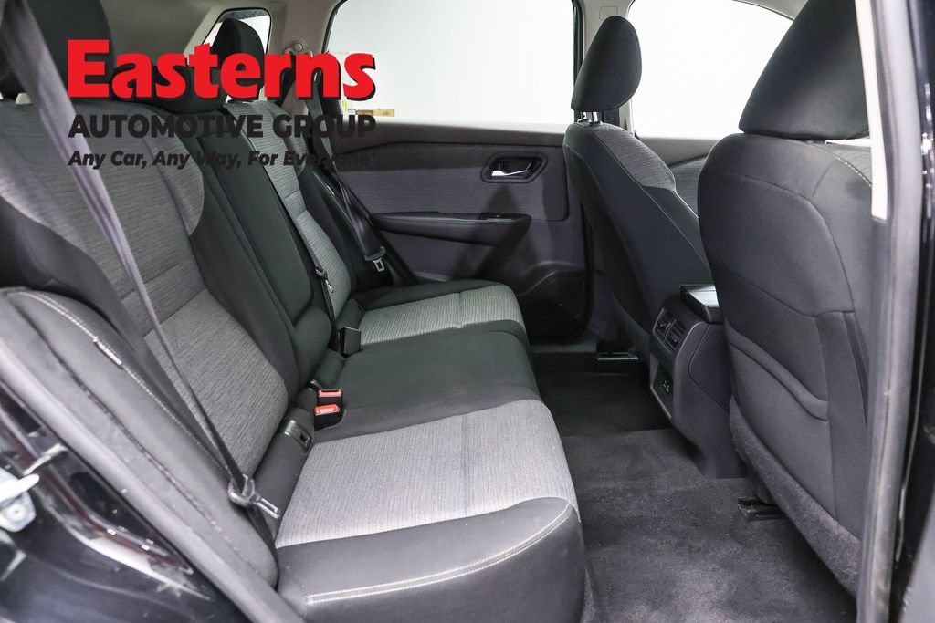 Used 2023 Nissan Rogue SV AWD/4WD image 23
